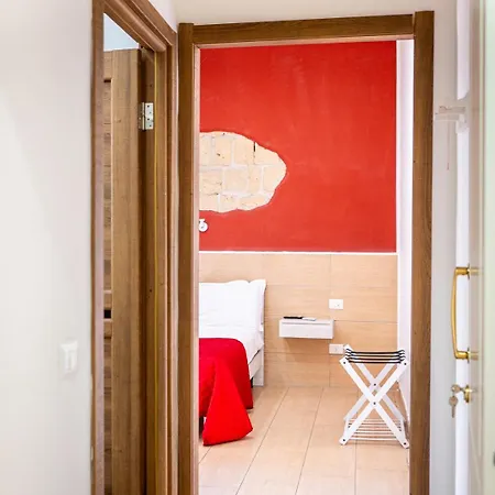 Gate 4* Неаполь