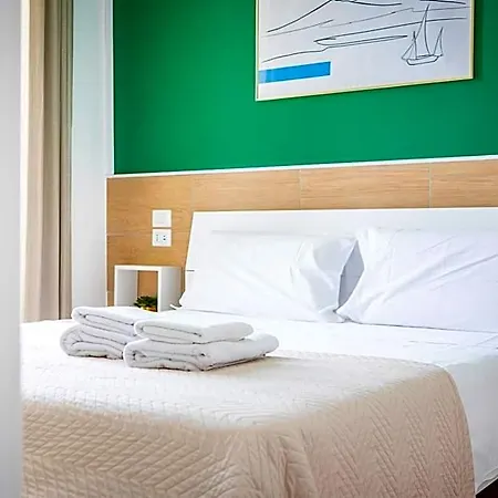 فندق مبيت وإفطار Gate 4*